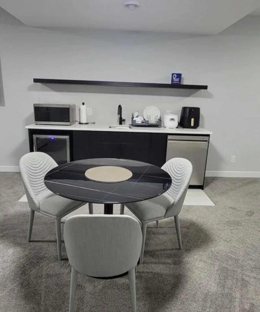 公寓 Cozy 1 Bedroom Basement Suite In Southwest 卡加利 加拿大